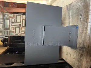 Desktop Computer Lenovo 8GB Intel Core i5 SSD 512GB