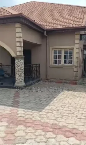 6bdrm Block of Flats in In An Estate, Iba / Ojo for sale