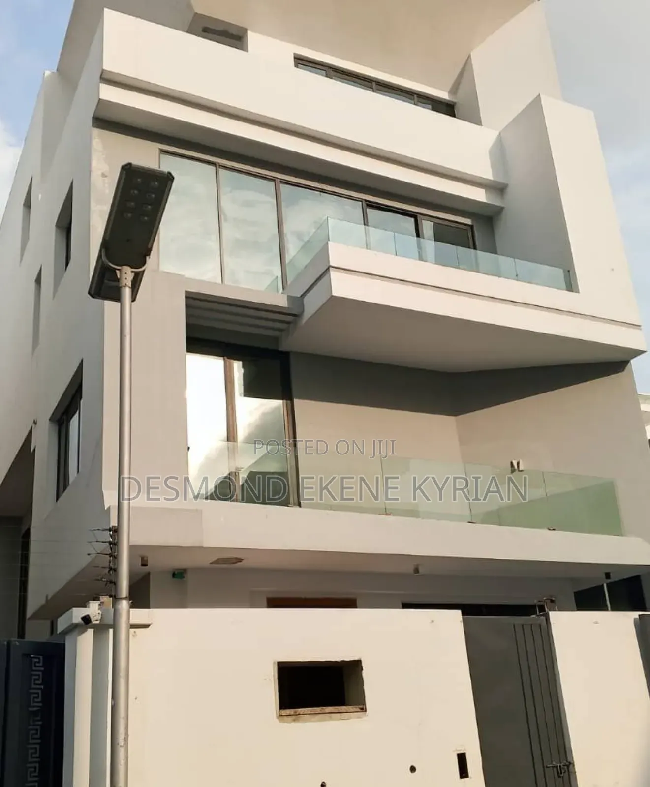 Luxury 5 Bedroom Duplex