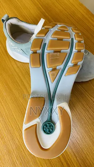 Premium Designer Tory Burch Sneaker