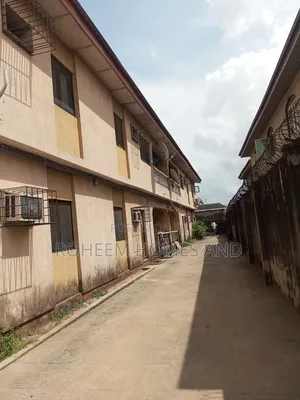 3bdrm Block of Flats in Estate, Abule Egba for sale
