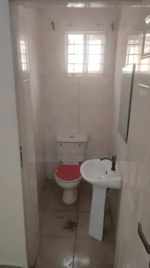 3bdrm Block of Flats in Wuye Abuja for rent