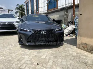 Lexus IS 300 AWD 2024 Gray