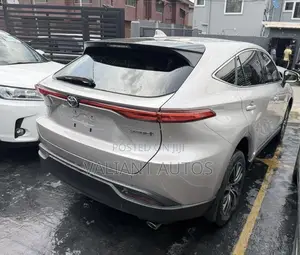 Toyota Venza 2021 Gold