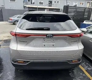 Toyota Venza 2021 Gold