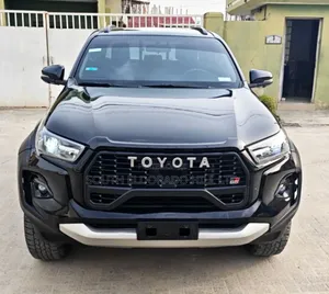 Toyota Hilux 2024 Black