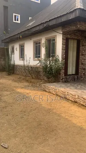 6bdrm Duplex in Tranquil Place, Uyo for sale