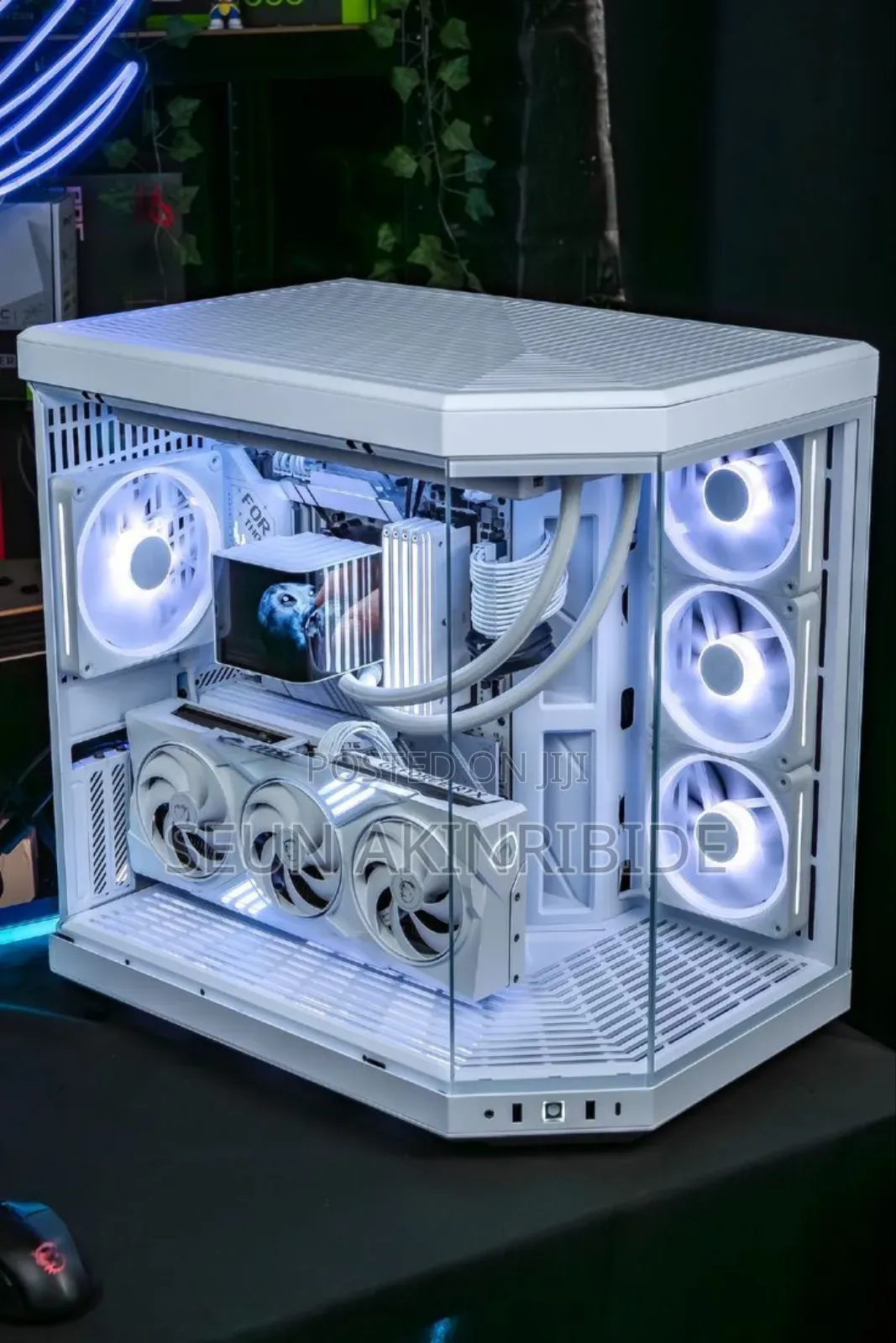 We Build Custom Desktop PCS