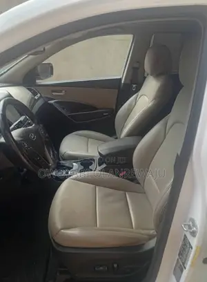 Hyundai Santa Fe 2017 White
