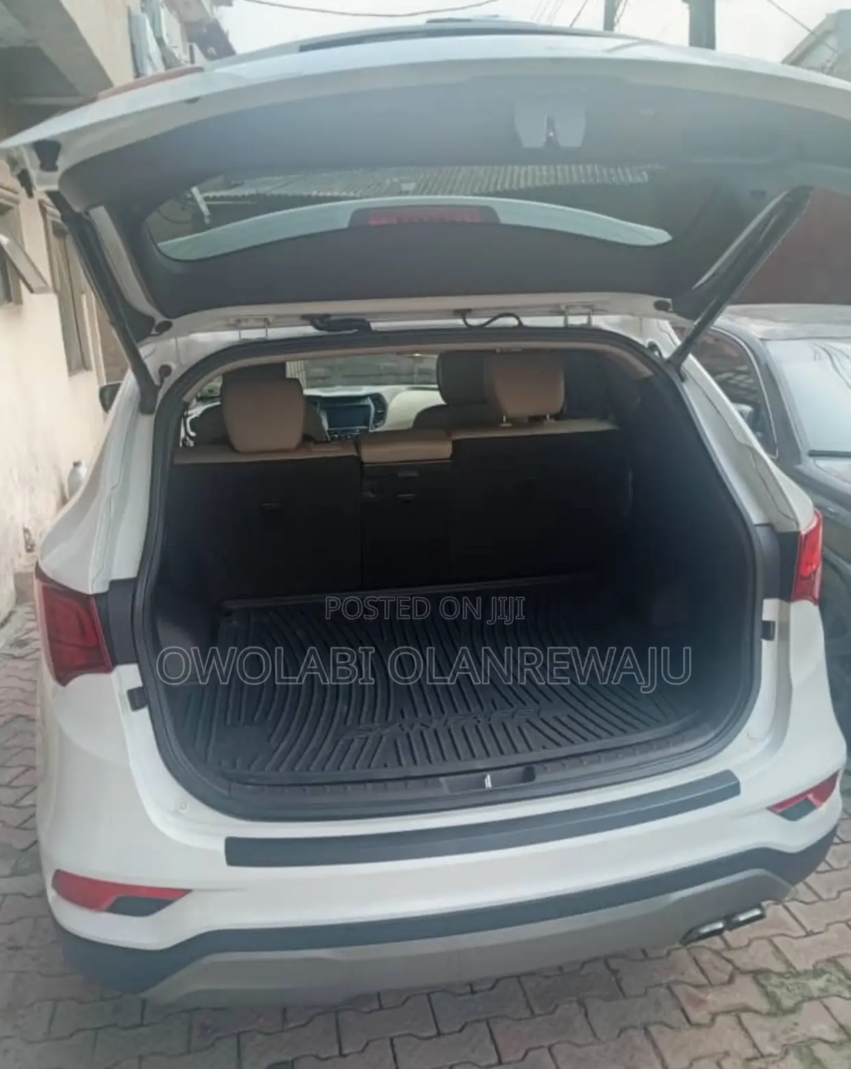 Hyundai Santa Fe 2017 White