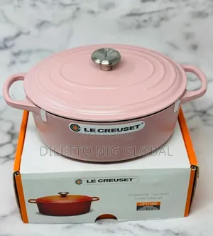 Le Creuset Signature Enameled Cast Iron Dutch Oven