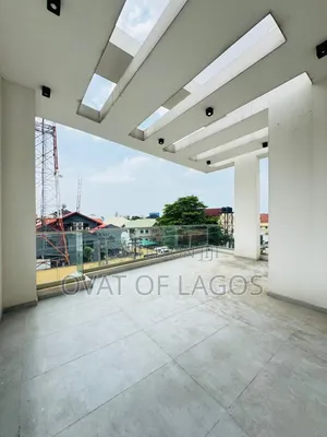 4bdrm Duplex in Lekki Phase 1 for rent