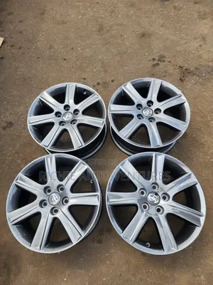 17inch Oem Toyota Rim.