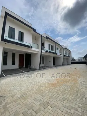 4bdrm Duplex in Ikota for sale