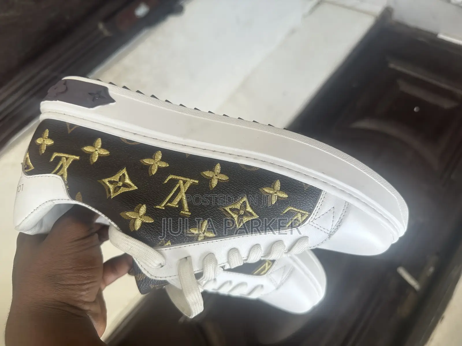 Lv Louis Vuitton Sneakers