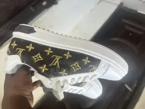 Lv Louis Vuitton Sneakers