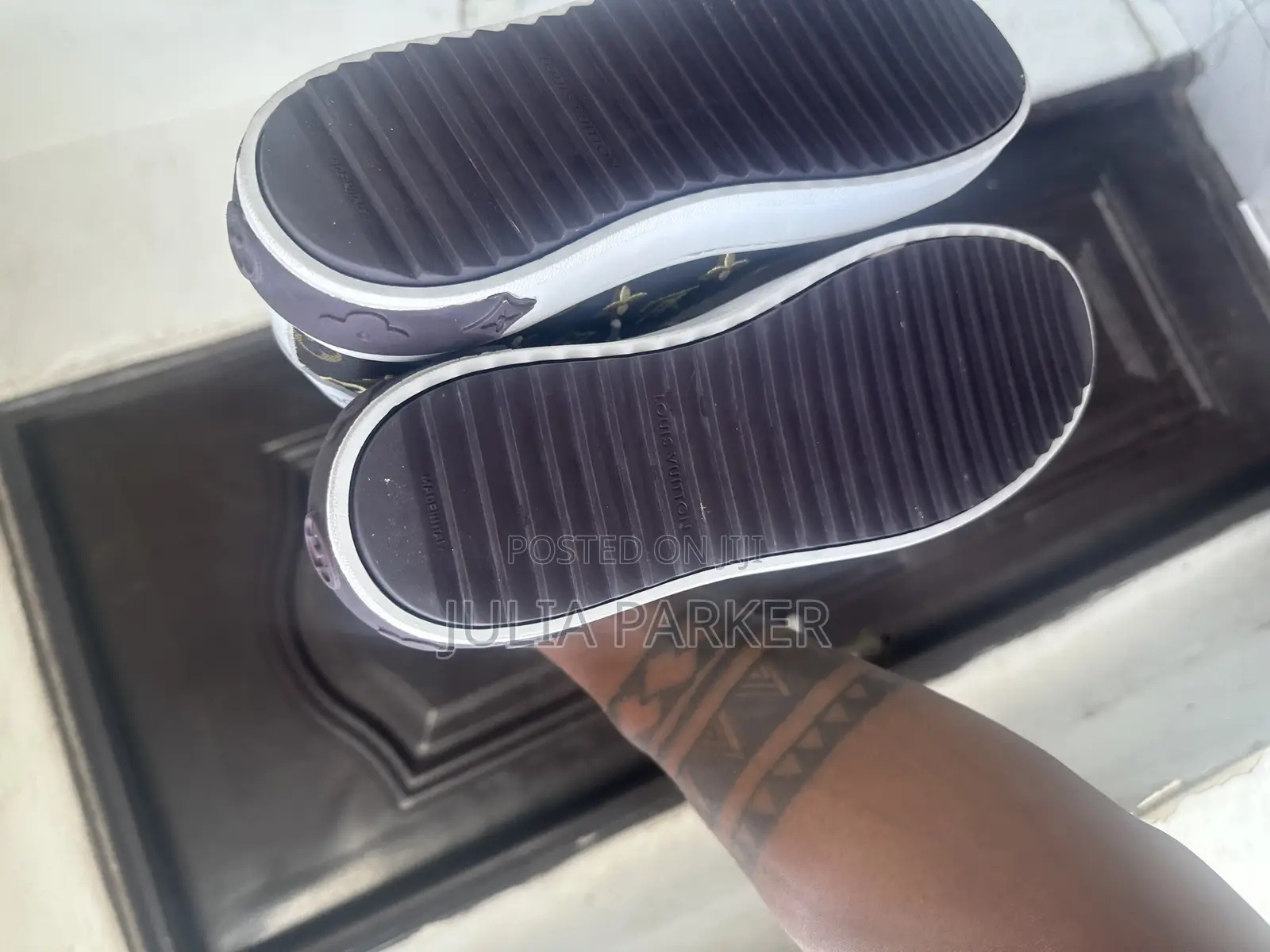 Lv Louis Vuitton Sneakers