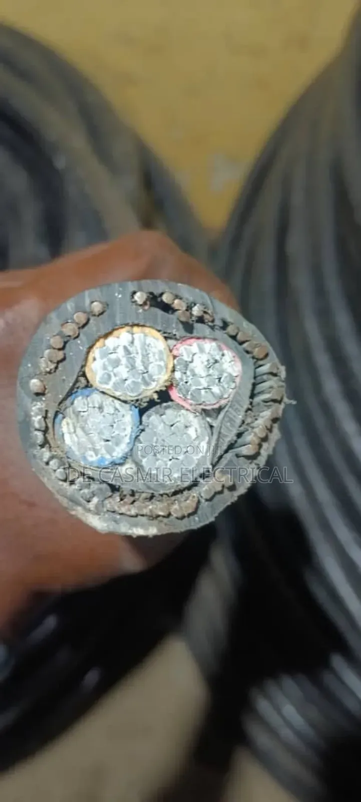 4x120mm2 Armoured Cable Aluminium