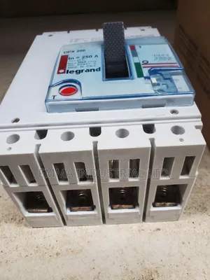 Legrand Braker 4pole 250a