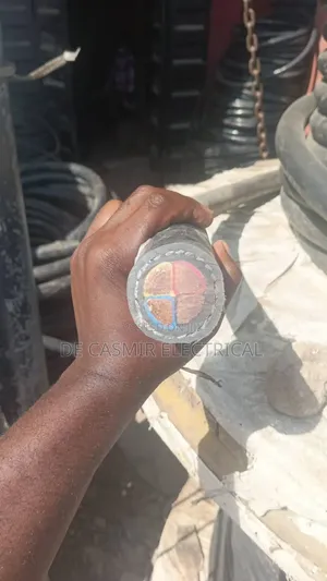 4x95mm2  Armoured Cable