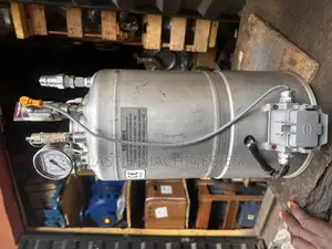 Jiskoot Lab Mixer and Tank