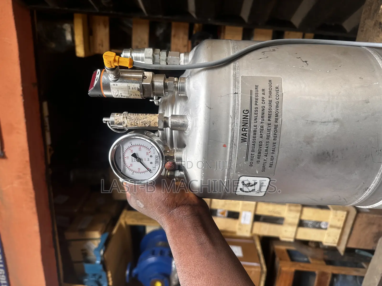 Jiskoot Lab Mixer and Tank