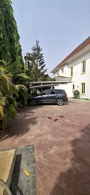 5bdrm Duplex in Guzape District for rent
