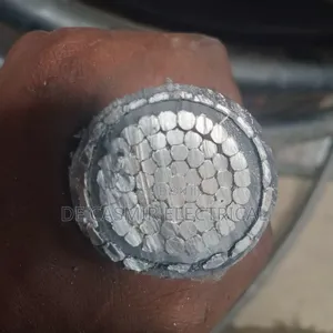 1x630mm2 Armoured Cable