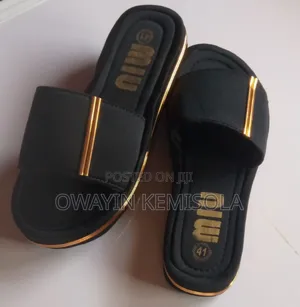 Flat Slippers