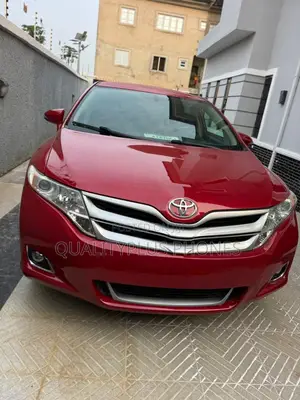 Toyota Venza LE 2015 Red