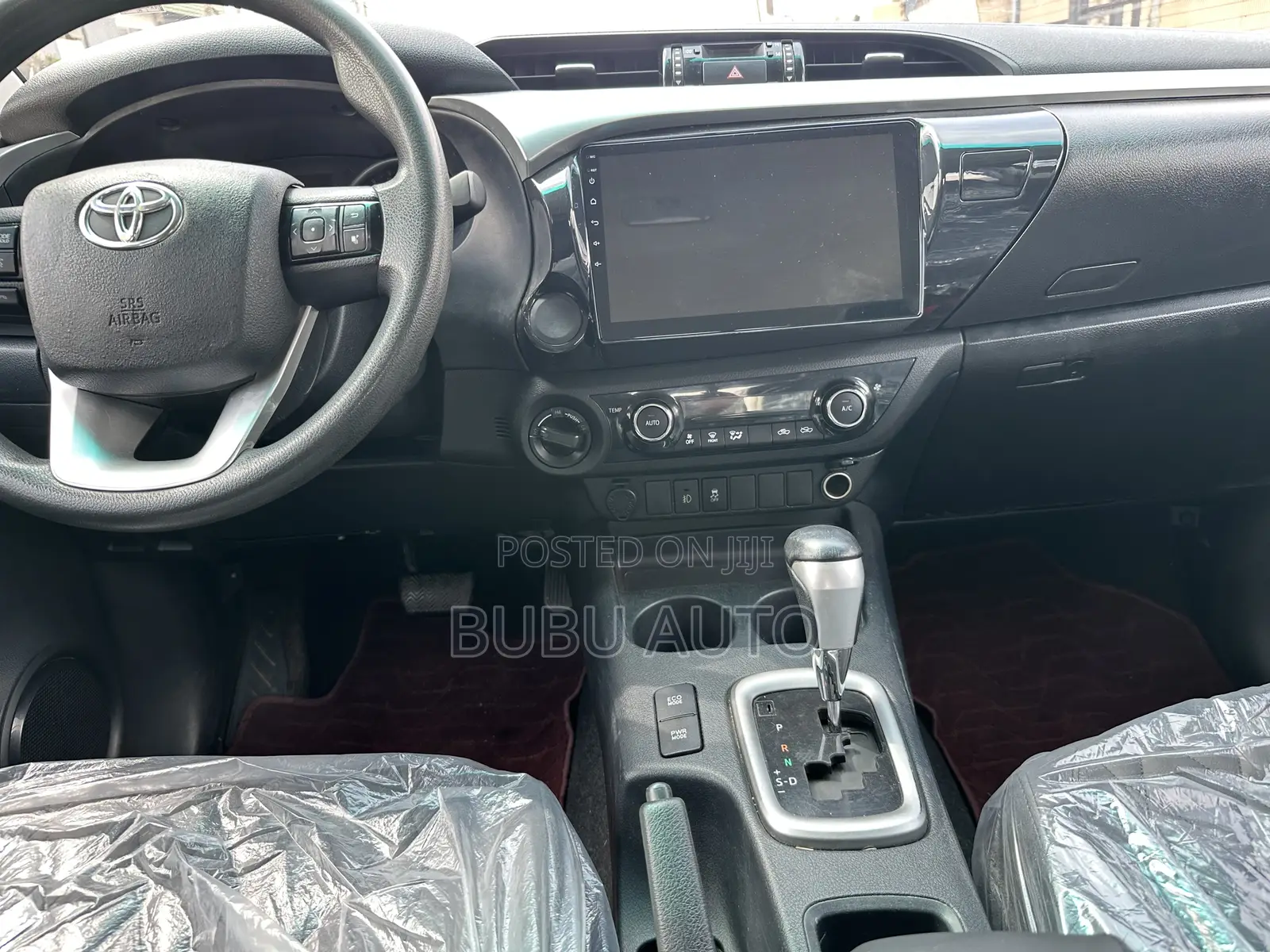 Toyota Hilux Revo Smart Cab Petrol 2.7 RWD 2018 Black