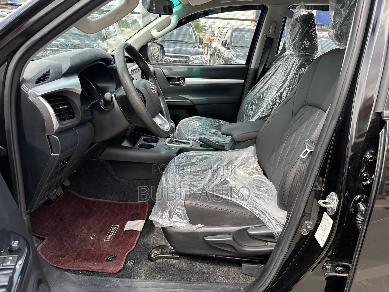 Toyota Hilux Revo Smart Cab Petrol 2.7 RWD 2018 Black