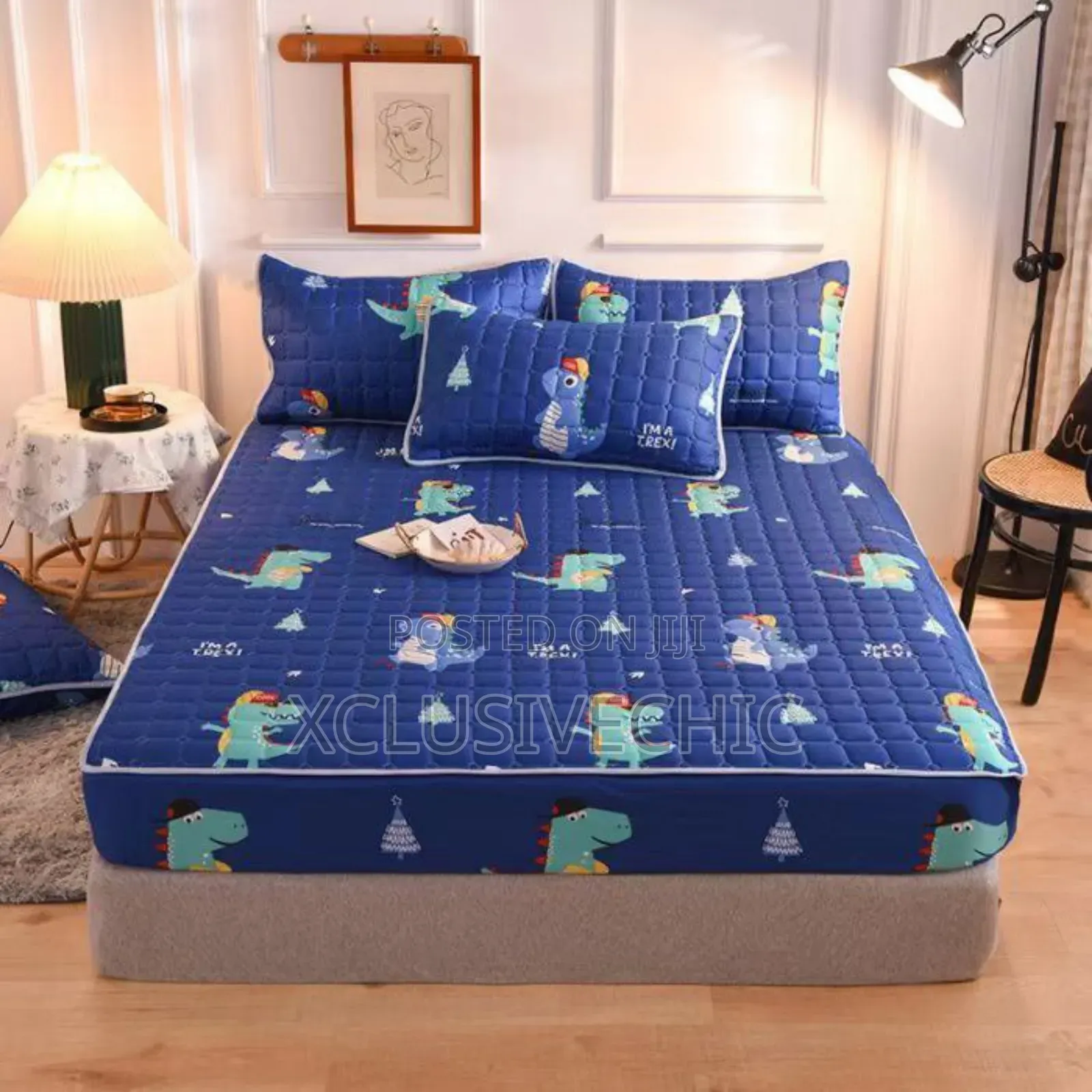 Waterproof Bedsheet/ Bedspread With 2 Pillow Cases Covers
