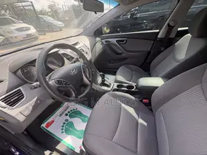 Hyundai Elantra 2014