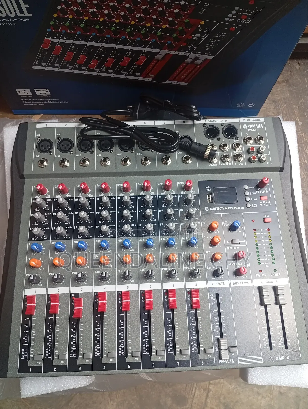 Professional Mixing Console (8 Channels)