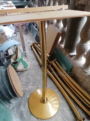 Golden Single Pole Pulpit