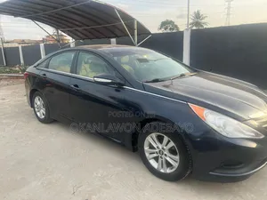Hyundai Sonata Limited 2.0T Sedan (2.0L 4cyl 6A) 2013 Black