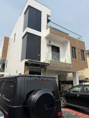 2bdrm Apartment in Lekki Phase 1 for rent