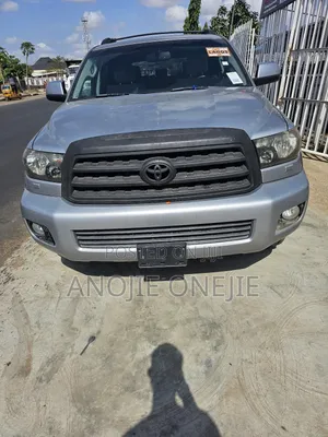 Toyota Sequoia SR5 4dr SUV 2WD (4.7L 8cyl 5A) 2008 Silver
