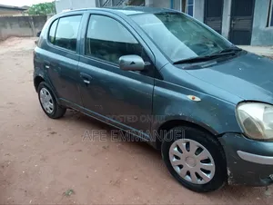 Toyota Yaris 2003 Gray