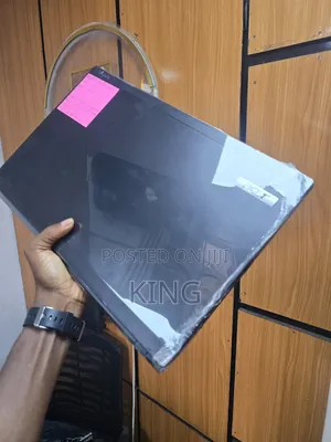 New Laptop Acer TravelMate 8572 8GB Intel Core i7 HDD 1T