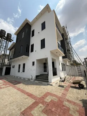 4bdrm Duplex in Wuse, Abuja for sale