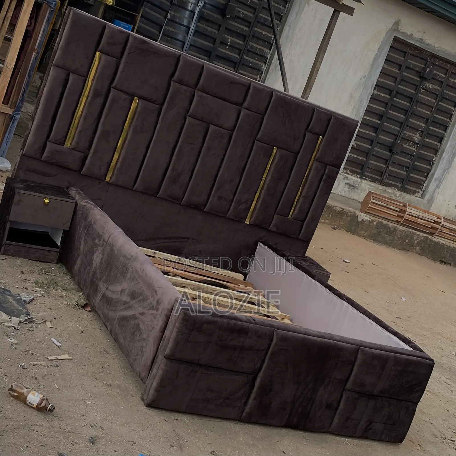 6/4 Bedframe