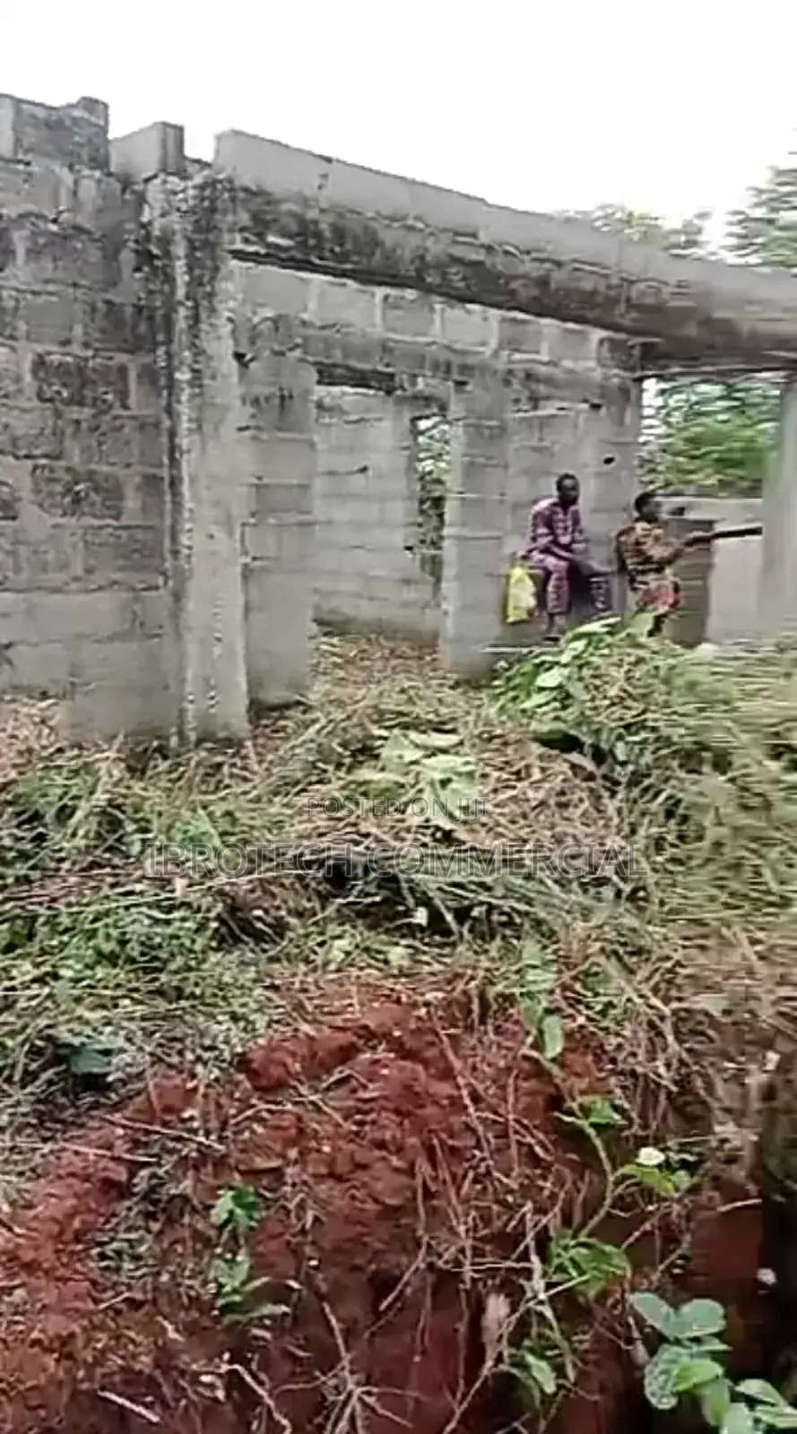Uncompleted Building On A Full Plot At Igbe Laara Ikorodu