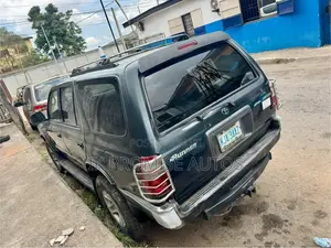 Toyota 4-Runner 2000 Green