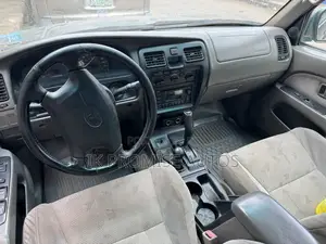 Toyota 4-Runner 2000 Green