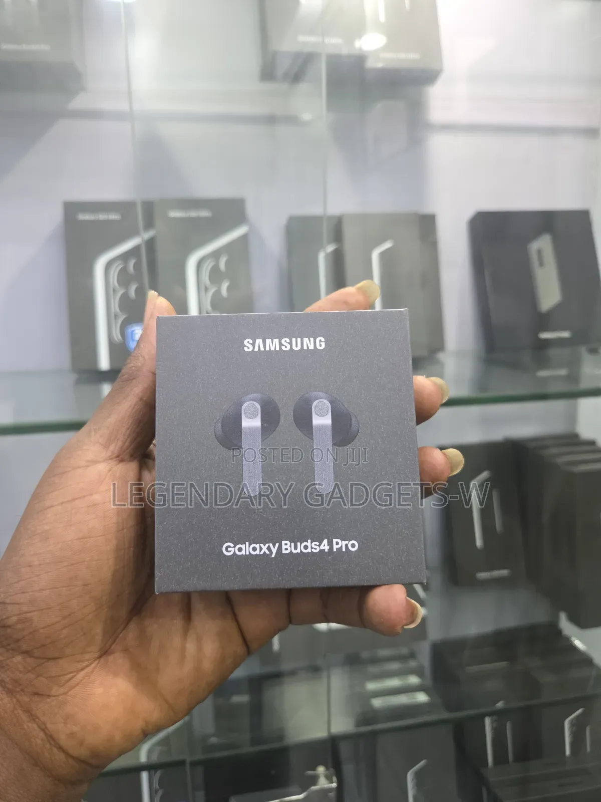 Brand New Galaxy Buds4 Pro Black