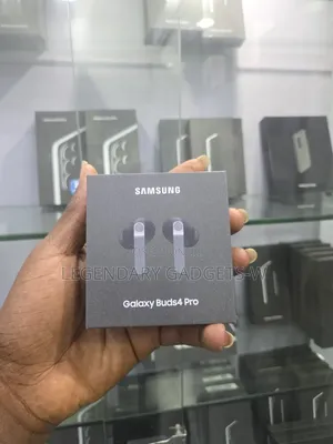 Brand New Galaxy Buds4 Pro Black