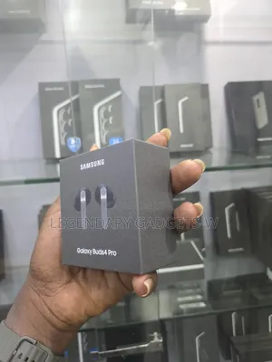 Brand New Galaxy Buds4 Pro Black