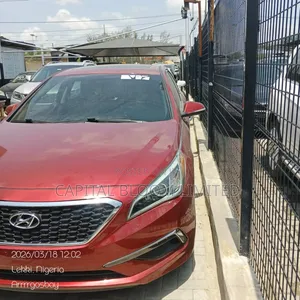 Hyundai Sonata Sport 2.0T Sedan FWD (2.0L 4cyl 6A) 2016 Red